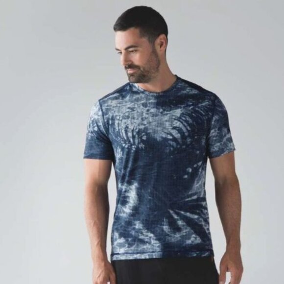 Lululemon Suns Out Short Sleeve Shirt Pool Side White Deep Navy M - Picture 2 of 8